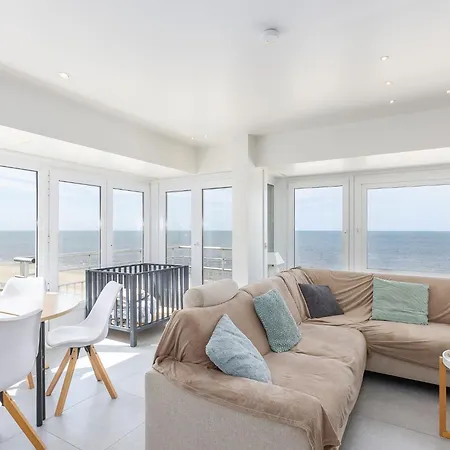 With Frontal Sea View Daire